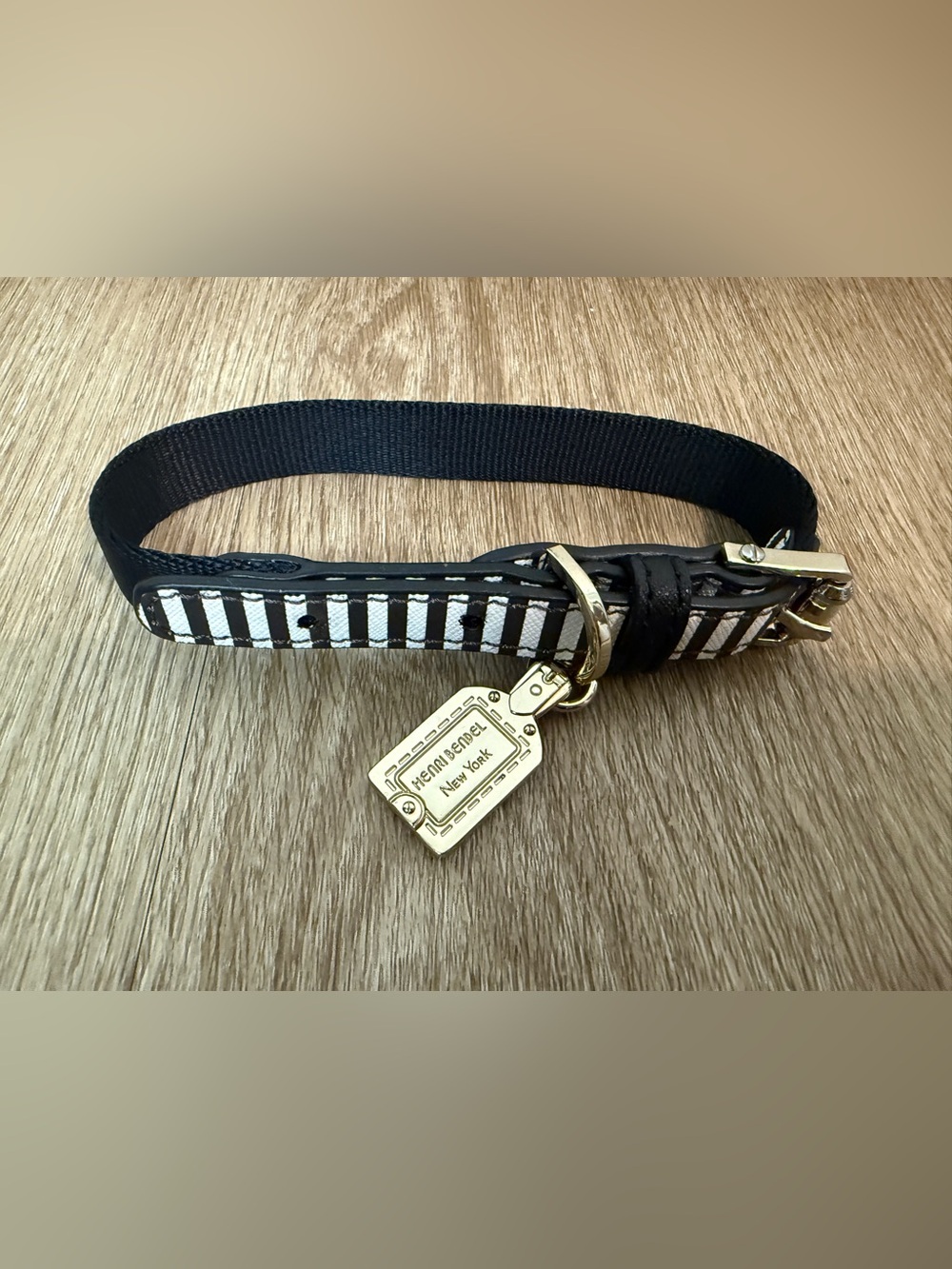 NWOT Henri Bendel black pet collar with webbing